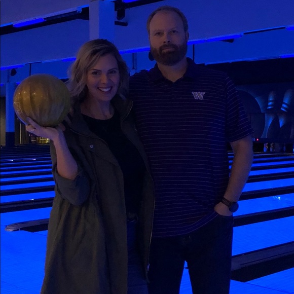 🤩Meet your top-rated Ambassador Posher! 🤩 - Picture 3 of 6